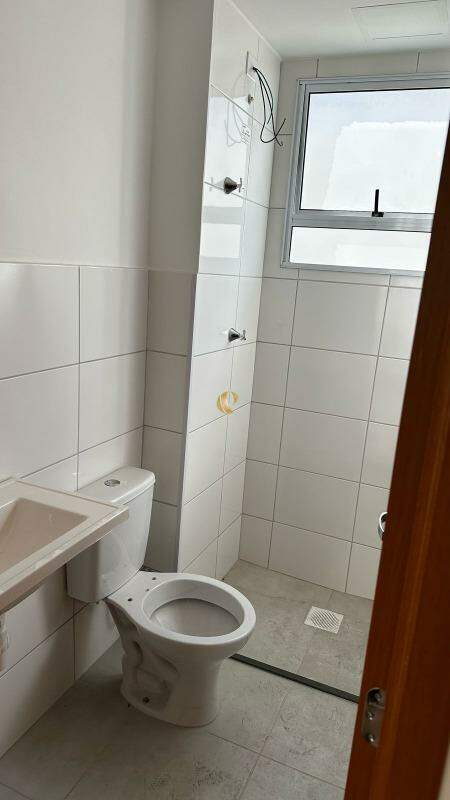 Apartamento à venda com 2 quartos, 44m² - Foto 9