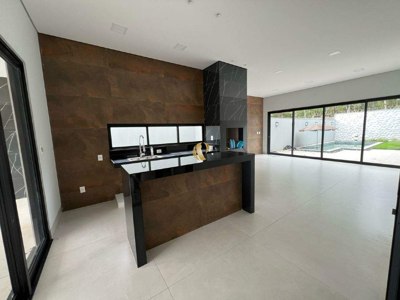 Casa à venda com 3 quartos, 246m² - Foto 12
