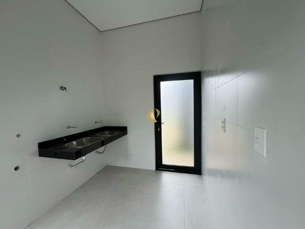 Casa à venda com 3 quartos, 246m² - Foto 20