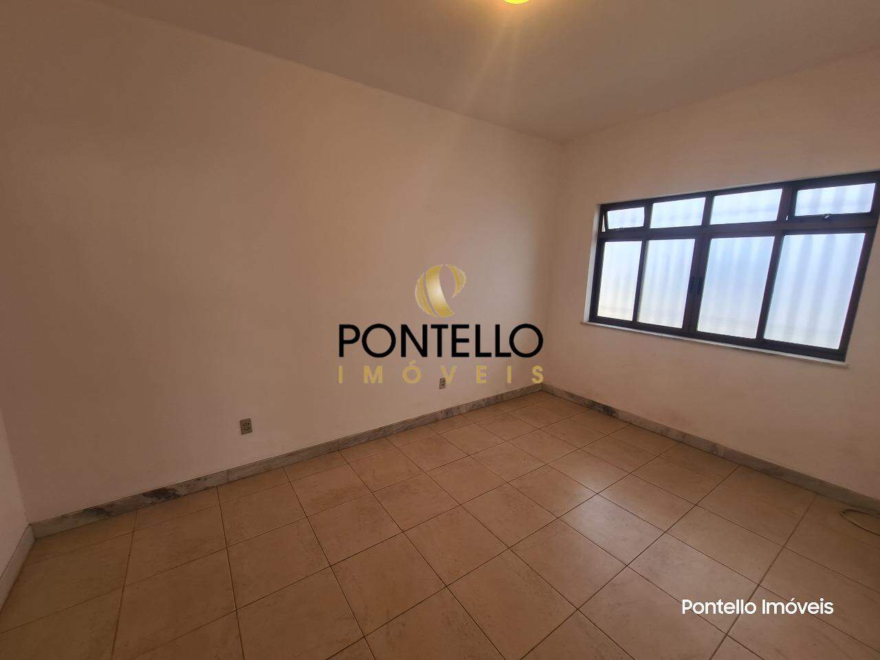 Casa à venda com 3 quartos, 206m² - Foto 9