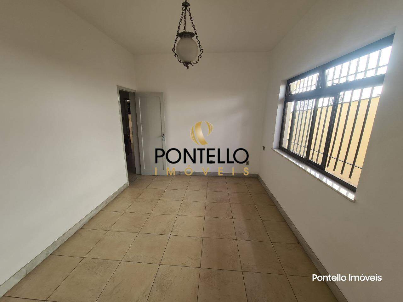 Casa à venda com 3 quartos, 206m² - Foto 3