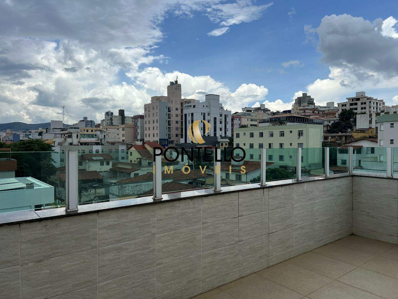 Cobertura à venda com 3 quartos, 162m² - Foto 2