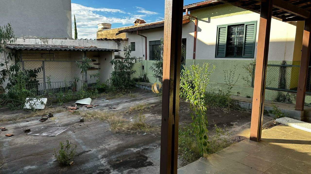 Casa, 5 quartos, 205 m² - Foto 11