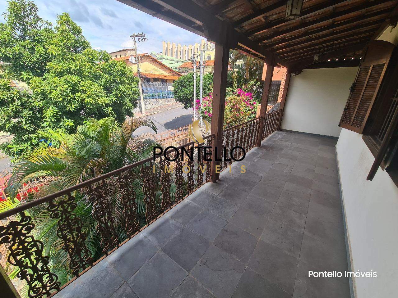 Casa, 9 quartos, 370 m² - Foto 1