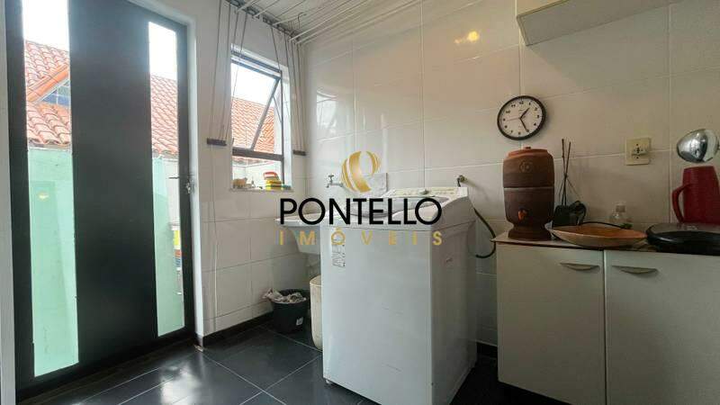 Casa à venda com 3 quartos, 200m² - Foto 10