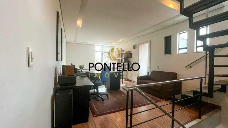 Casa à venda com 3 quartos, 200m² - Foto 12