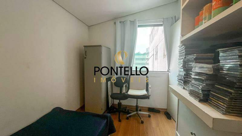 Casa à venda com 3 quartos, 200m² - Foto 16
