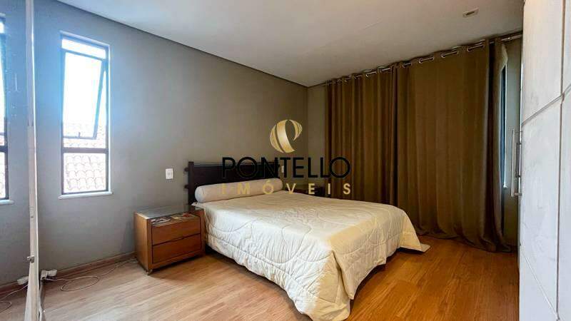 Casa à venda com 3 quartos, 200m² - Foto 20