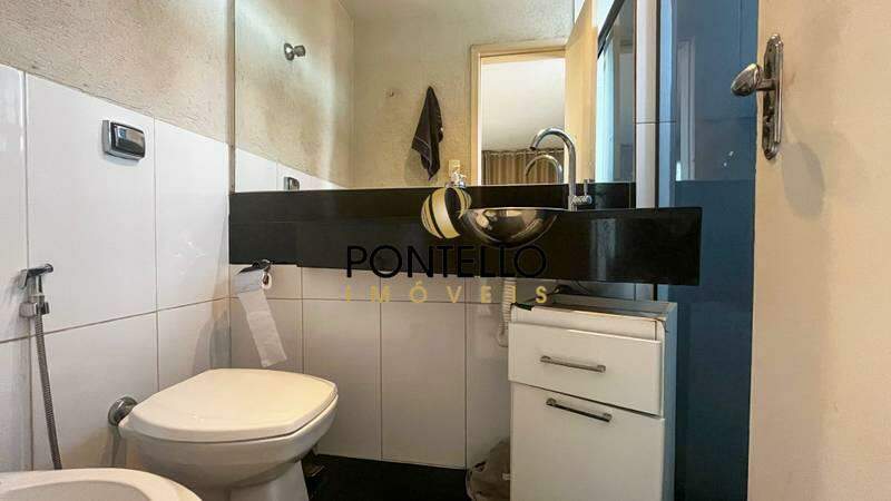 Casa à venda com 3 quartos, 200m² - Foto 24