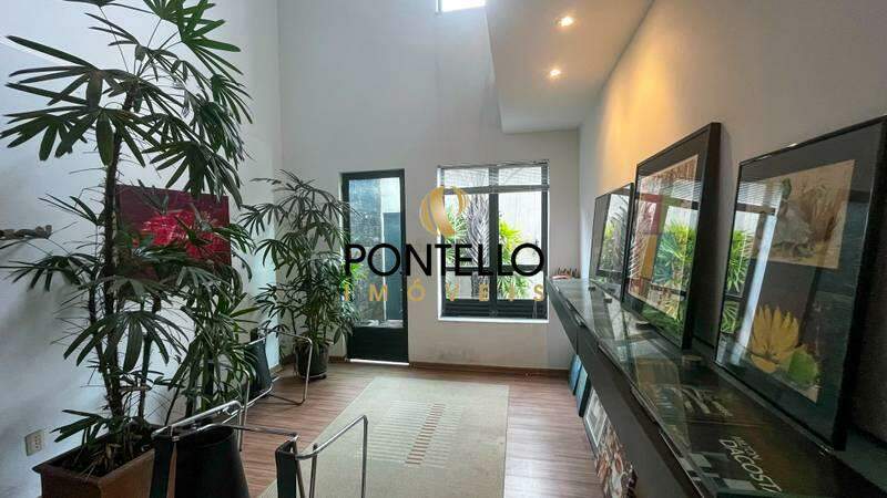 Casa à venda com 3 quartos, 200m² - Foto 9