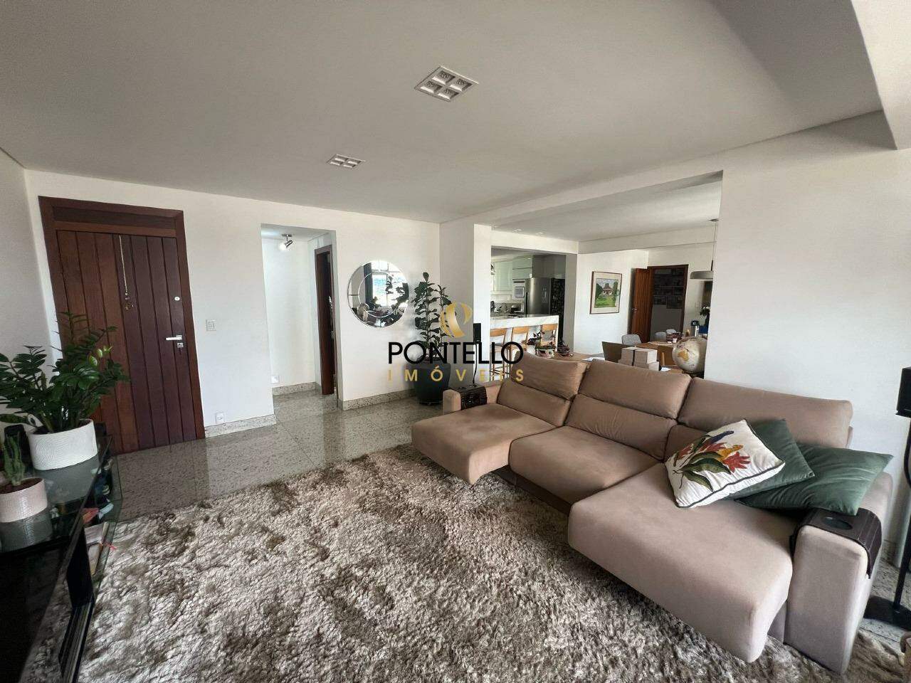 Apartamento à venda com 4 quartos, 183m² - Foto 1