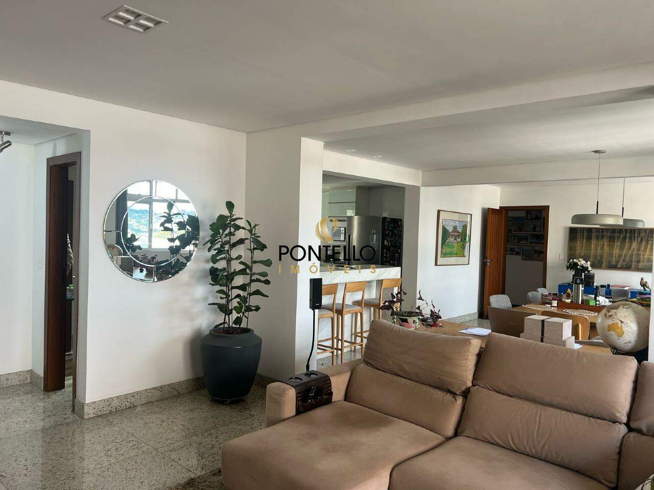 Apartamento à venda com 4 quartos, 183m² - Foto 4