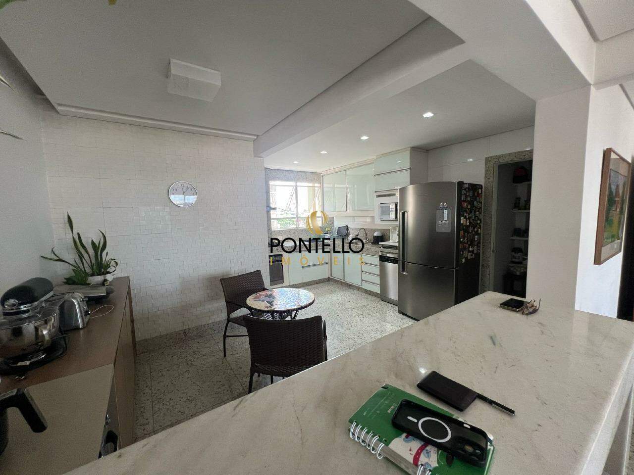 Apartamento à venda com 4 quartos, 183m² - Foto 11