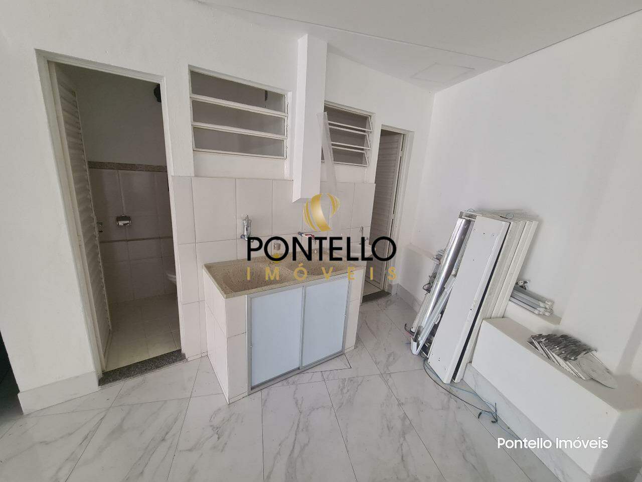 Loja-Salão para alugar, 141m² - Foto 2