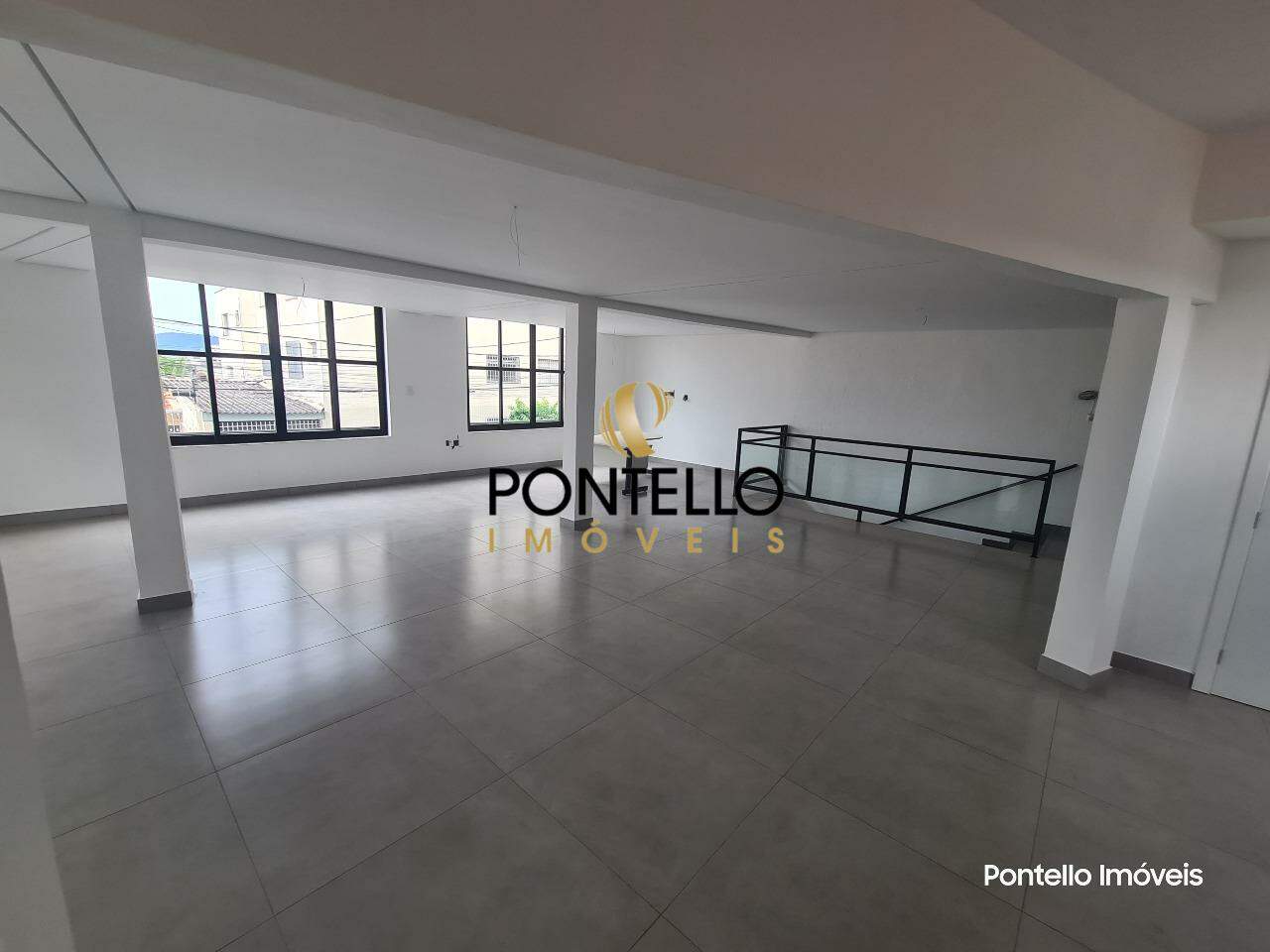 Conjunto Comercial-Sala para alugar com 1 quarto, 168m² - Foto 1