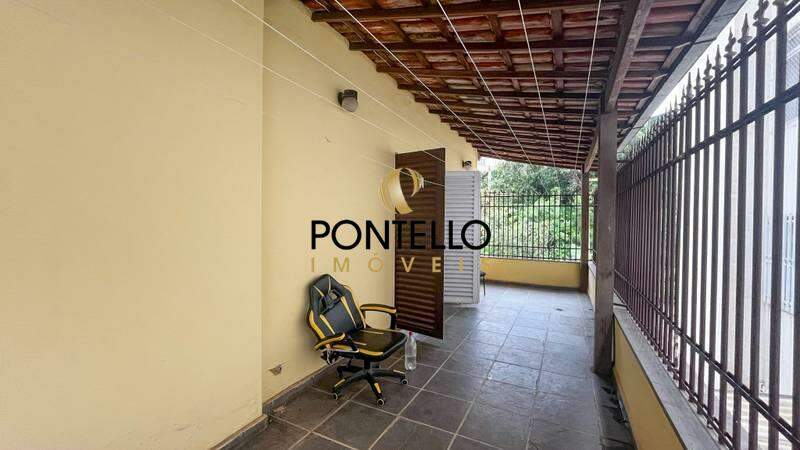 Casa à venda com 8 quartos, 500m² - Foto 11