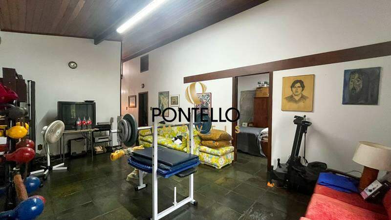 Casa à venda com 8 quartos, 500m² - Foto 12