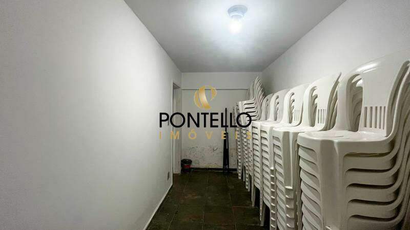Casa à venda com 8 quartos, 500m² - Foto 21