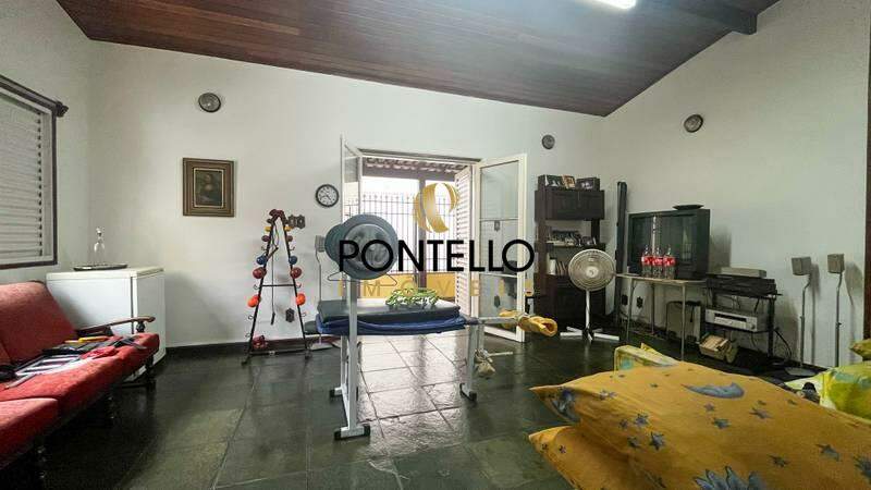 Casa à venda com 8 quartos, 500m² - Foto 8