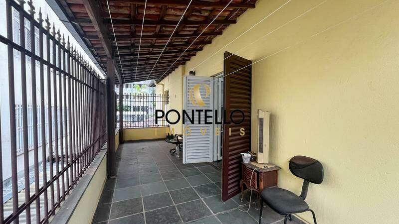 Casa à venda com 8 quartos, 500m² - Foto 9