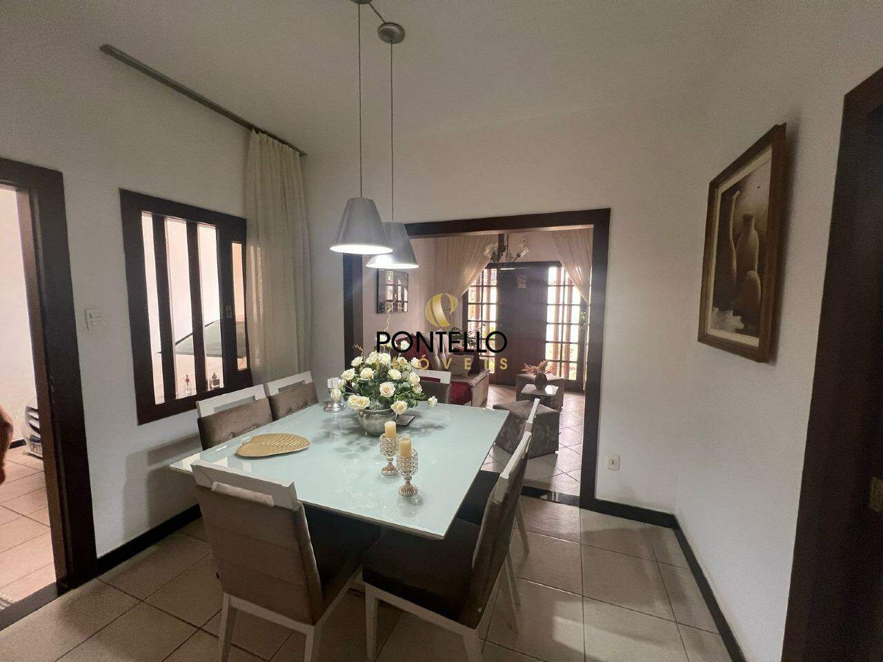 Casa à venda com 4 quartos, 180m² - Foto 3