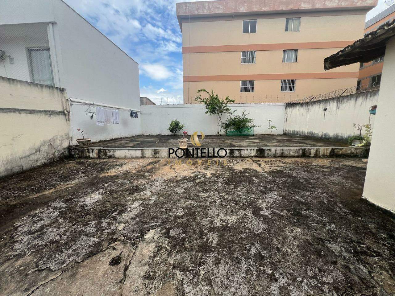 Casa à venda com 4 quartos, 180m² - Foto 18