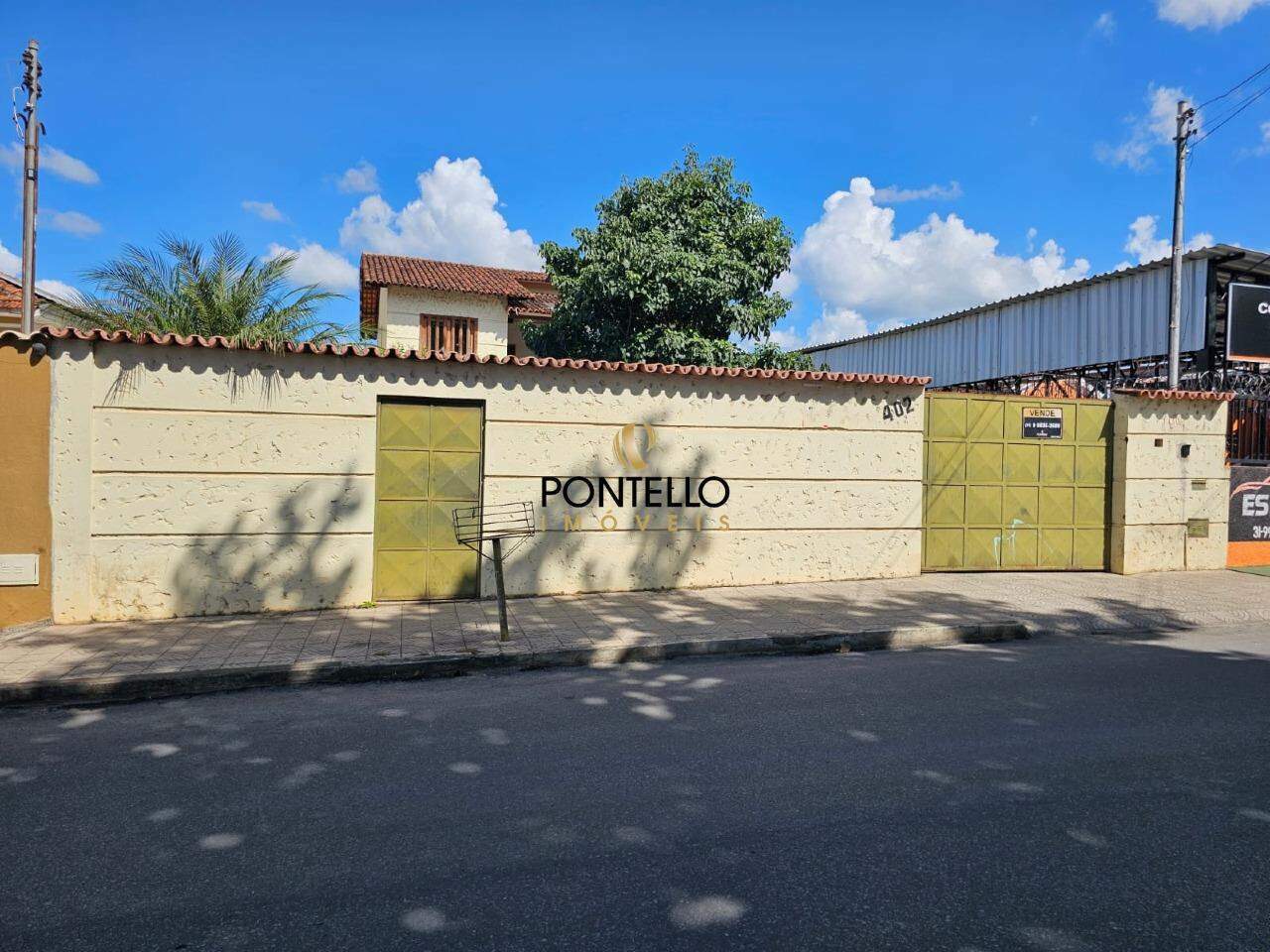 Casa, 3 quartos, 267 m² - Foto 1