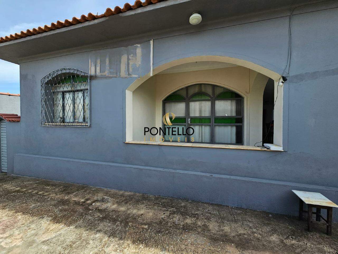 Casa à venda com 4 quartos, 116m² - Foto 2