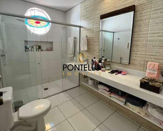 Casa à venda com 7 quartos, 270m² - Foto 12