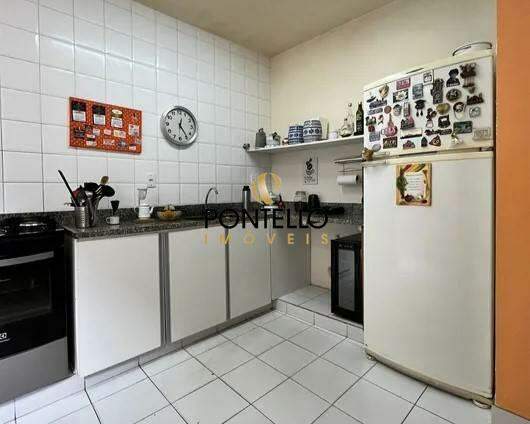 Casa à venda com 7 quartos, 270m² - Foto 14