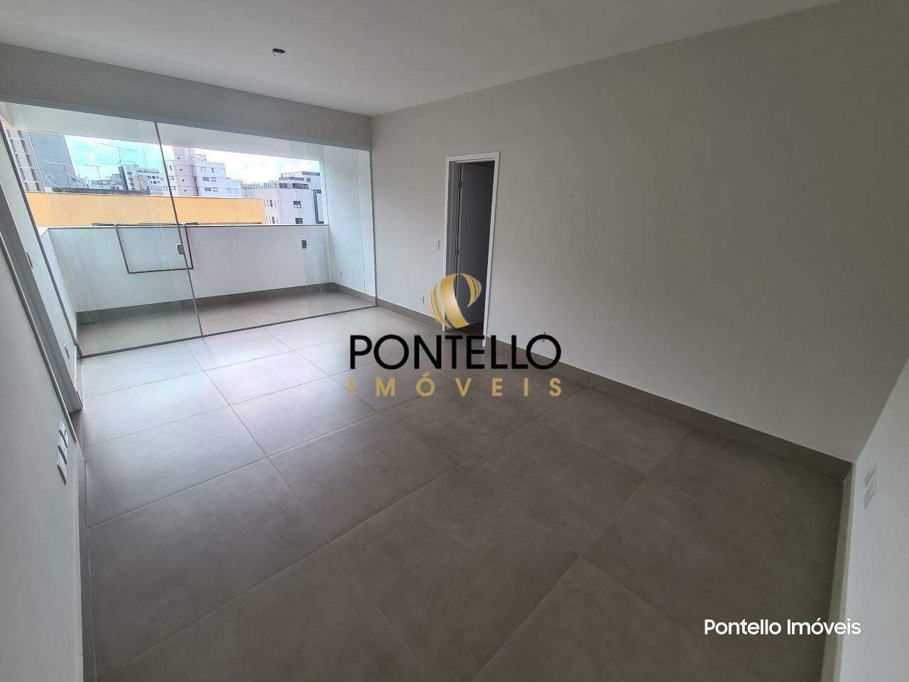 Apartamento à venda com 3 quartos, 97m² - Foto 1