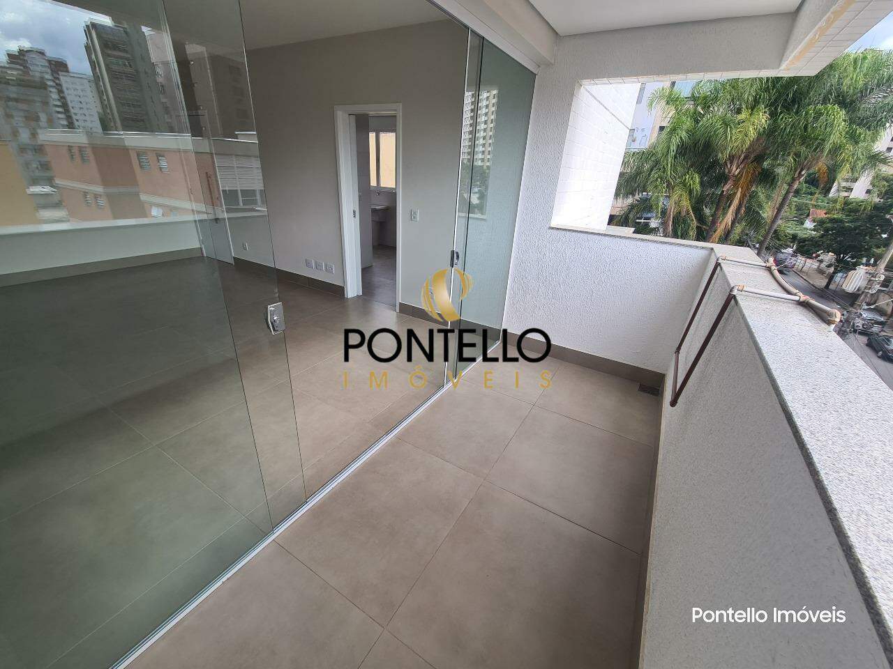 Apartamento à venda com 3 quartos, 97m² - Foto 4