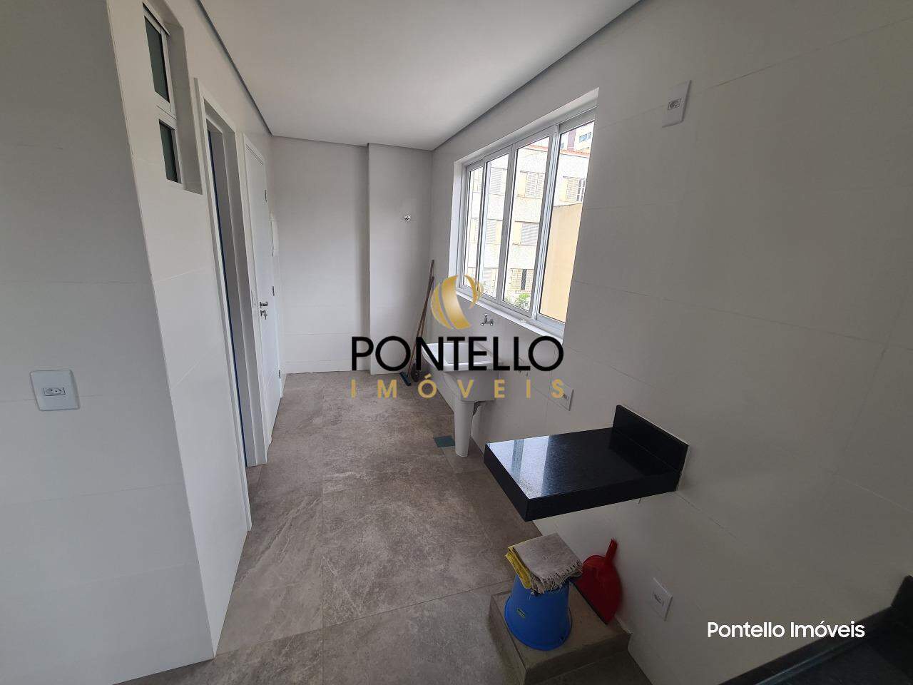 Apartamento à venda com 3 quartos, 97m² - Foto 12