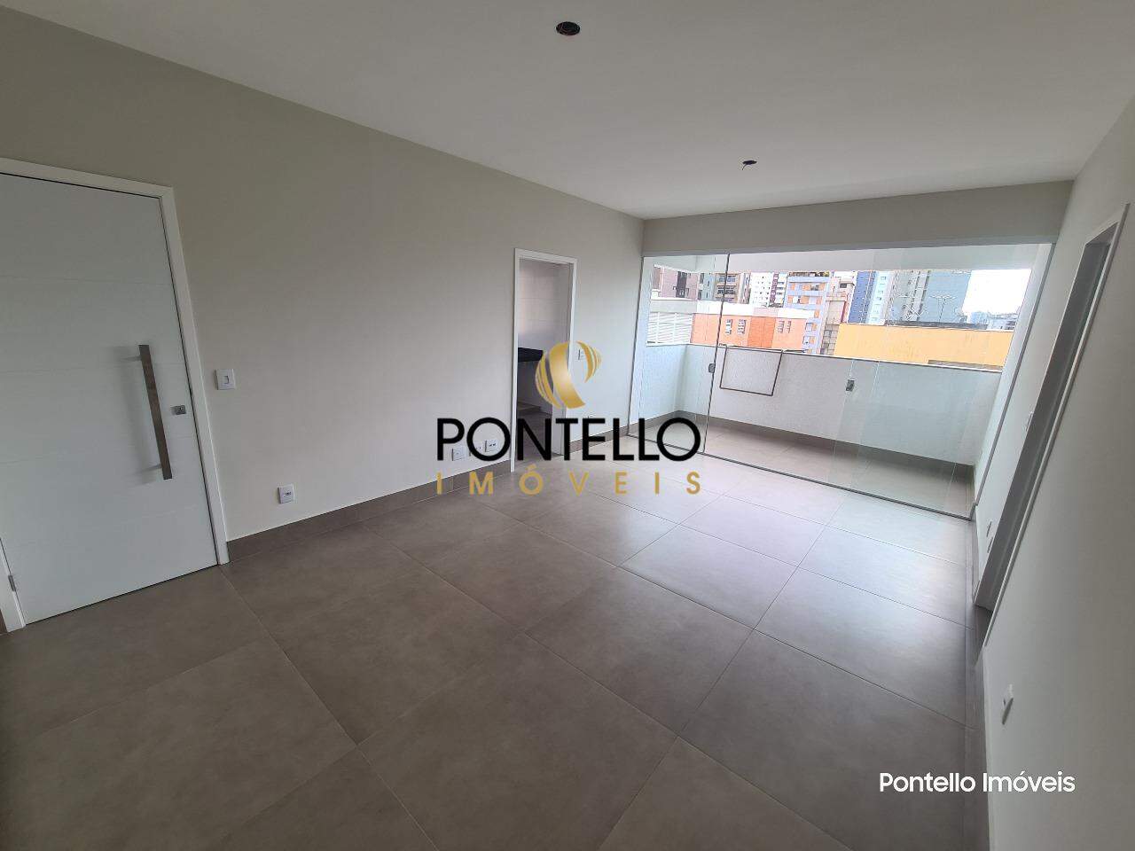 Apartamento à venda com 3 quartos, 97m² - Foto 2