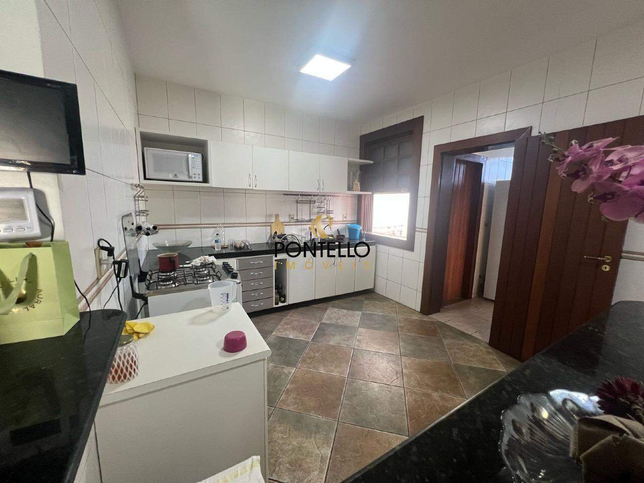Chácara à venda com 3 quartos, 275m² - Foto 8