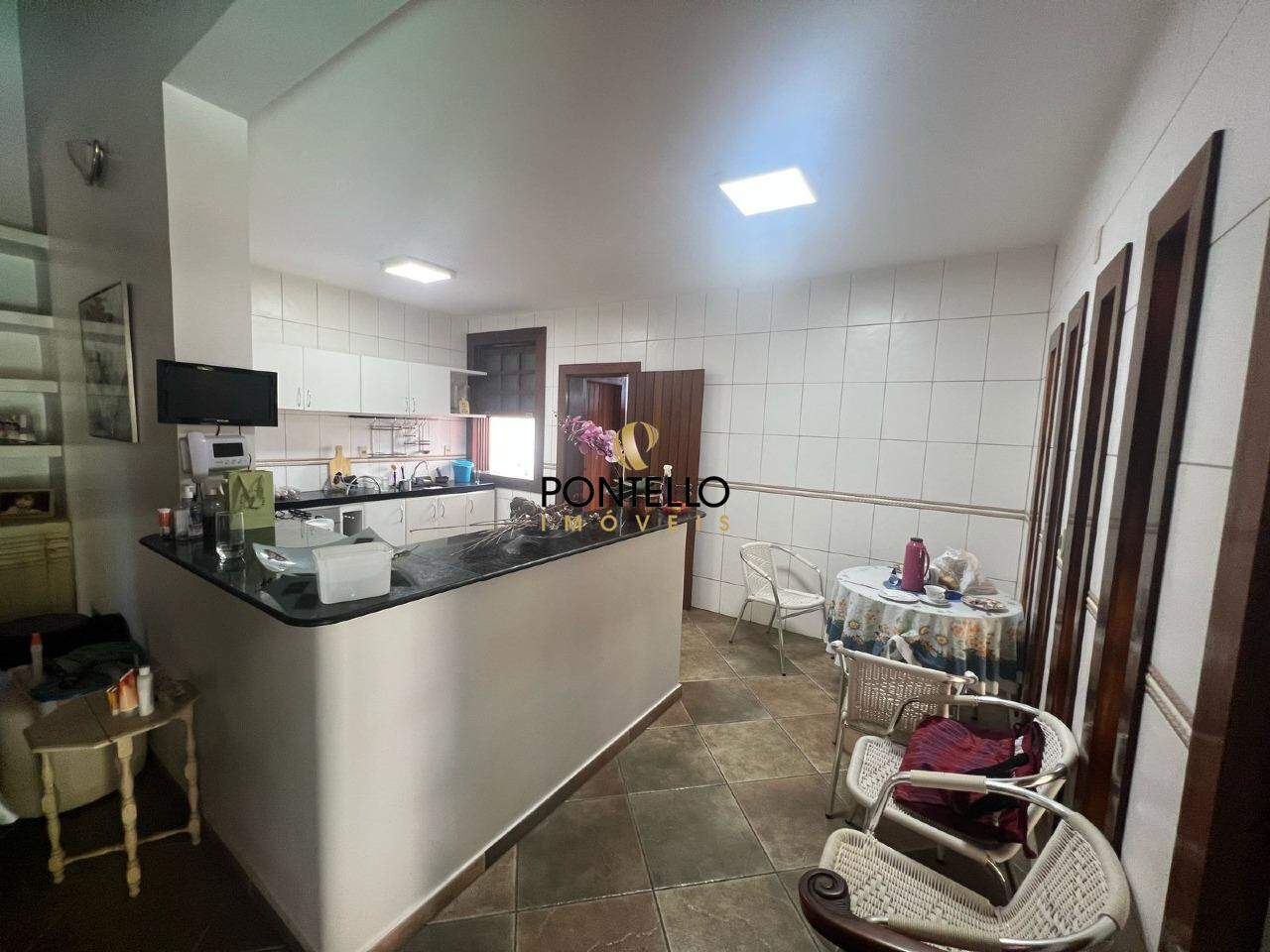 Chácara à venda com 3 quartos, 275m² - Foto 9