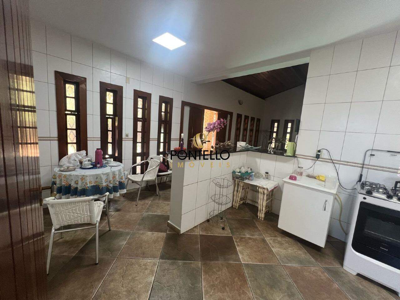 Chácara à venda com 3 quartos, 275m² - Foto 7
