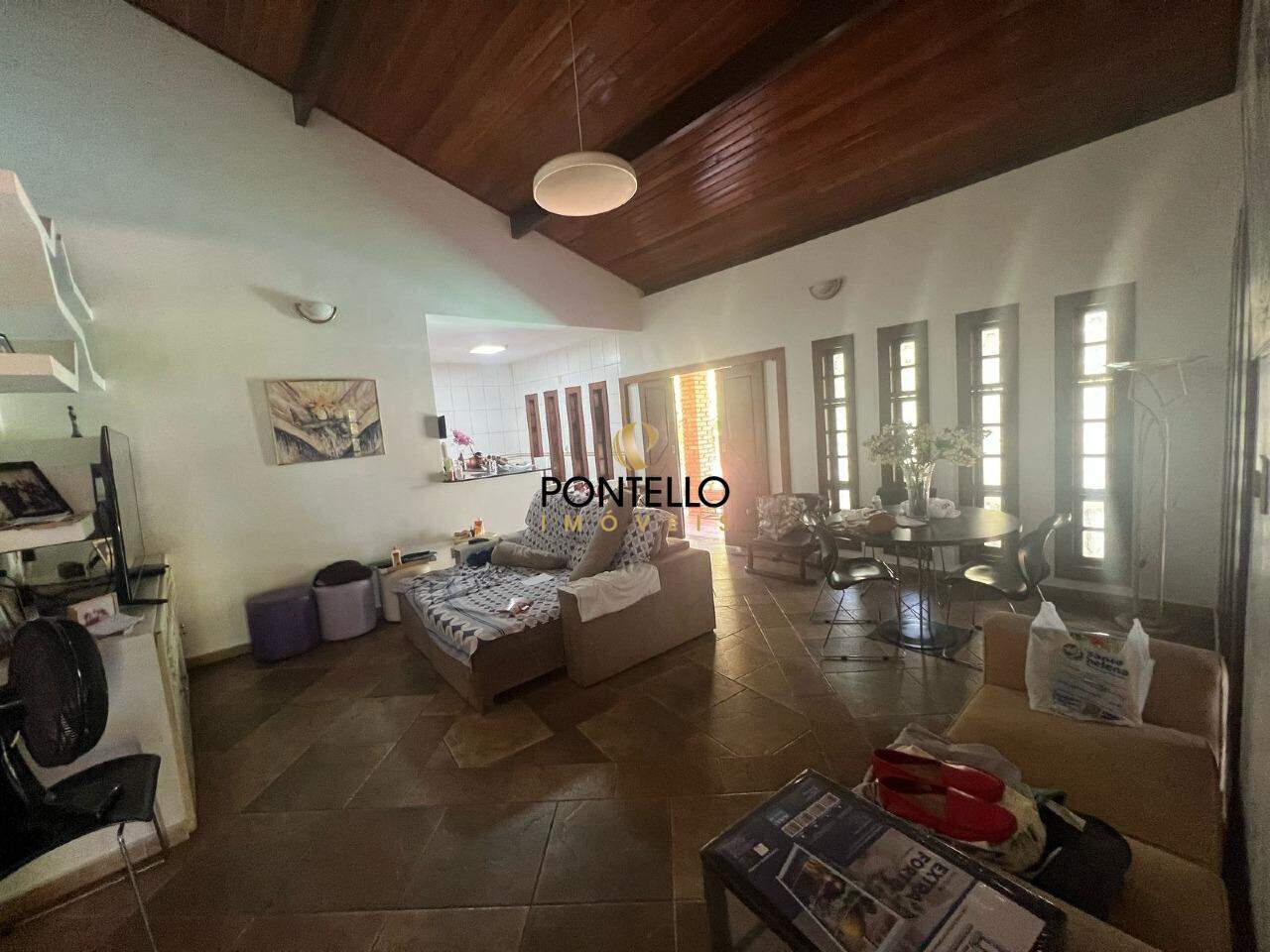 Chácara à venda com 3 quartos, 275m² - Foto 3