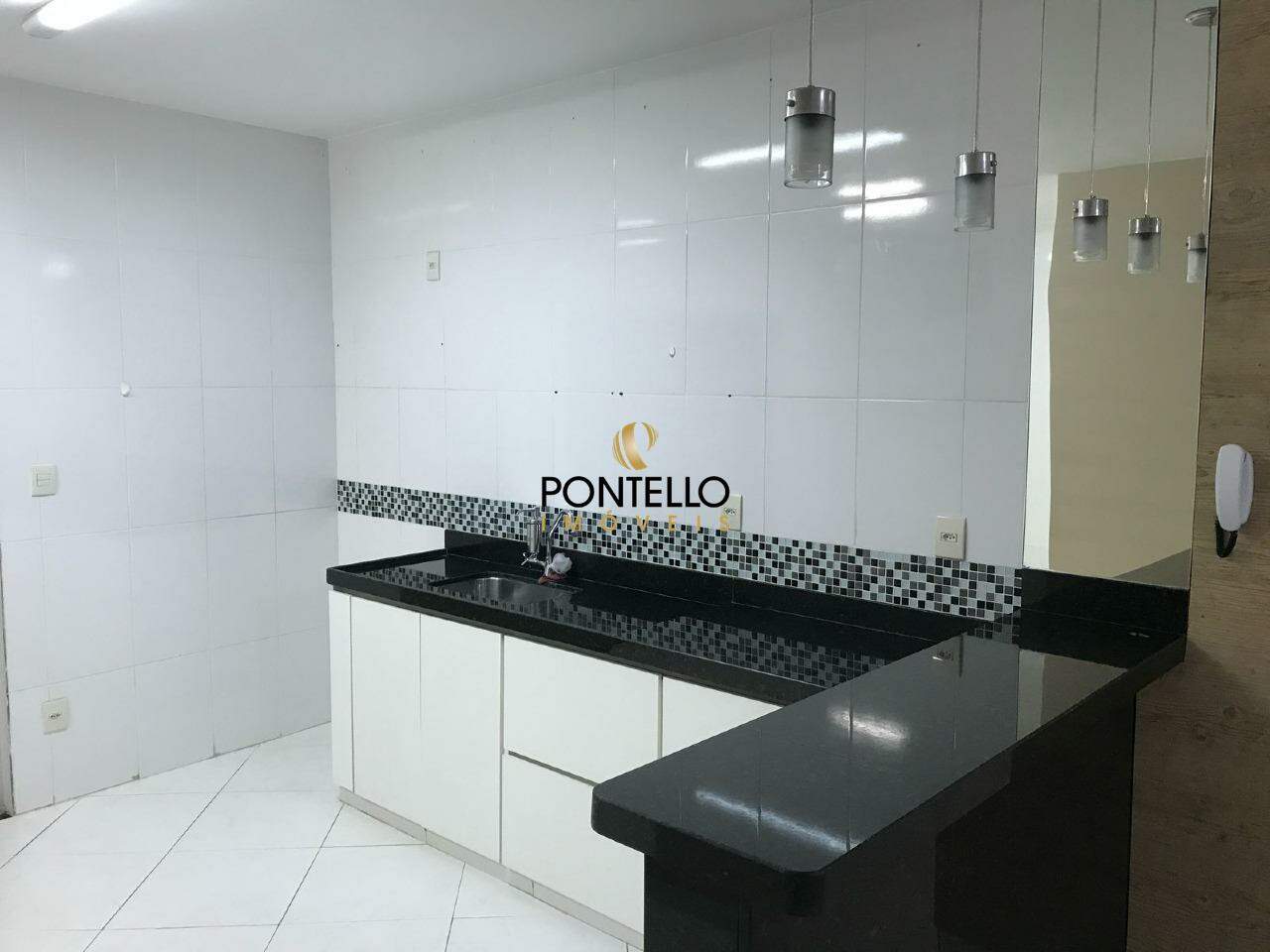 Casa à venda com 2 quartos, 150m² - Foto 8