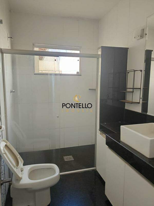 Casa à venda com 2 quartos, 150m² - Foto 18