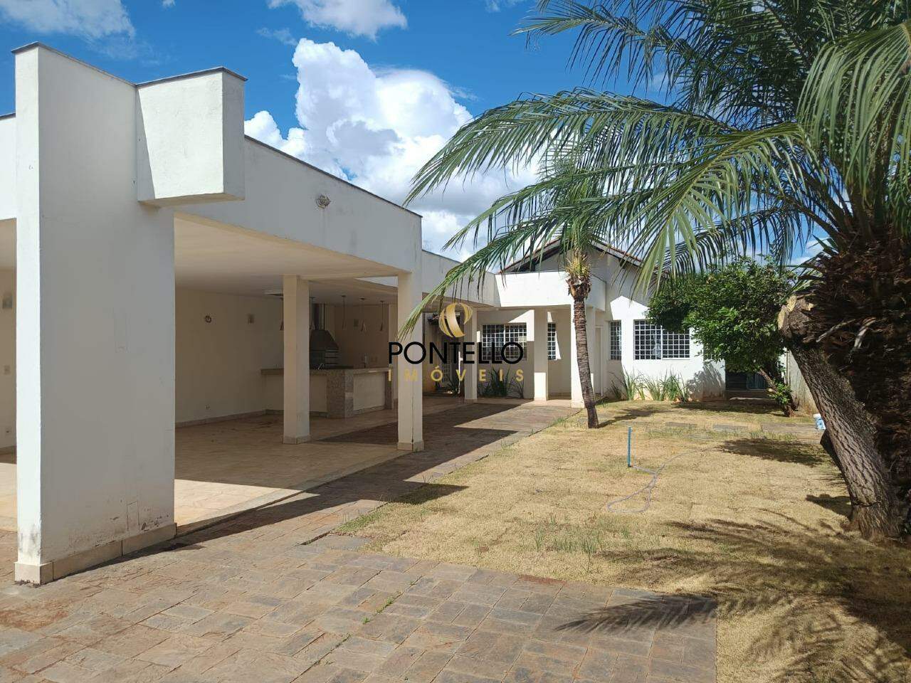 Casa à venda com 2 quartos, 150m² - Foto 4