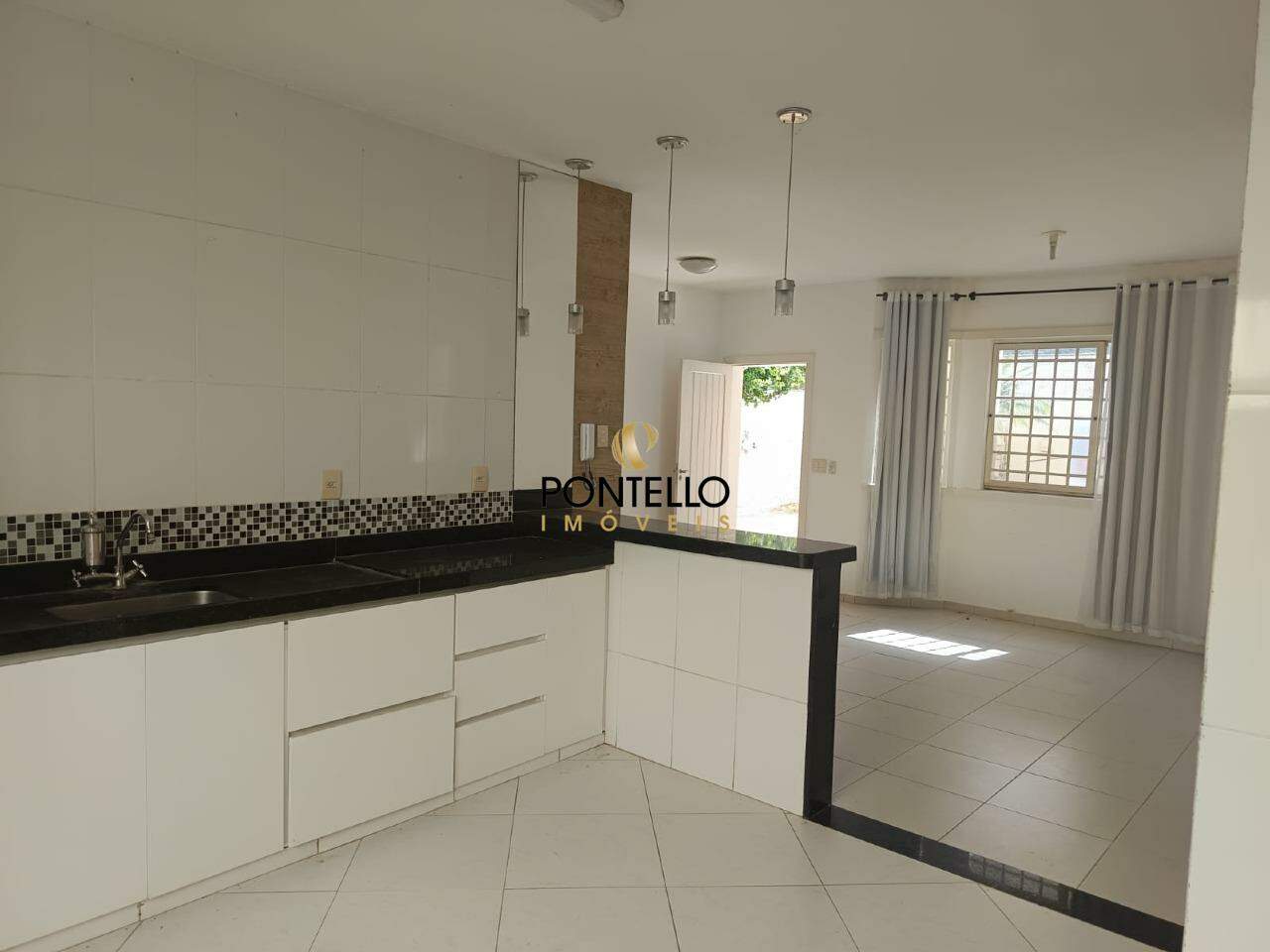 Casa à venda com 2 quartos, 150m² - Foto 9