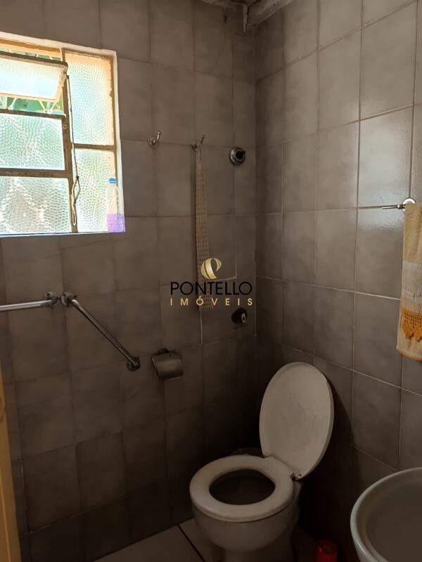 Casa à venda com 4 quartos, 207m² - Foto 18