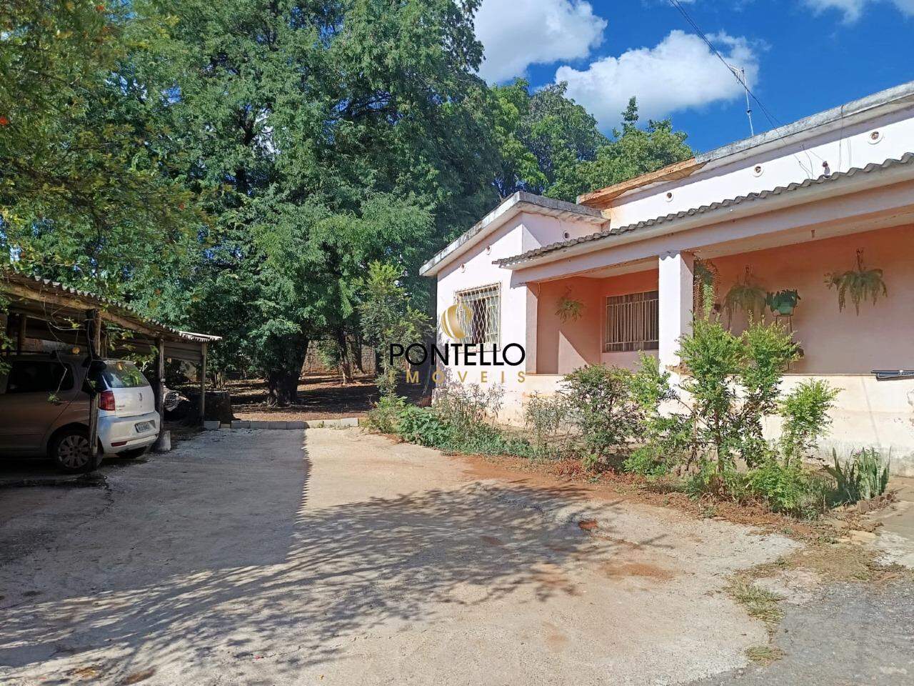 Casa à venda com 4 quartos, 207m² - Foto 3