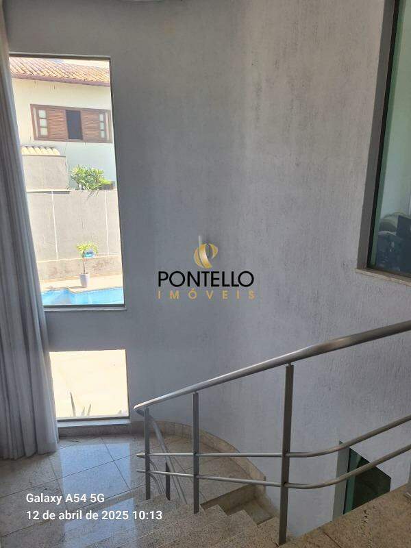 Casa à venda com 4 quartos, 560m² - Foto 18