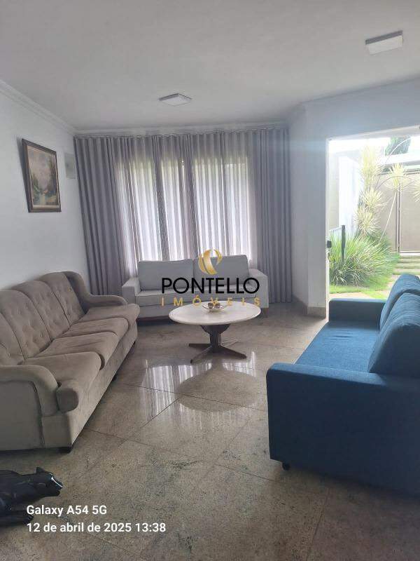 Casa à venda com 4 quartos, 560m² - Foto 11