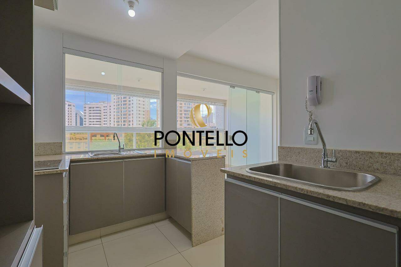 Apartamento para alugar com 1 quarto, 55m² - Foto 8