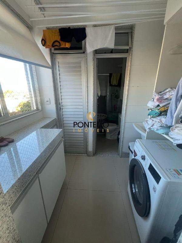 Apartamento à venda com 3 quartos, 185m² - Foto 15
