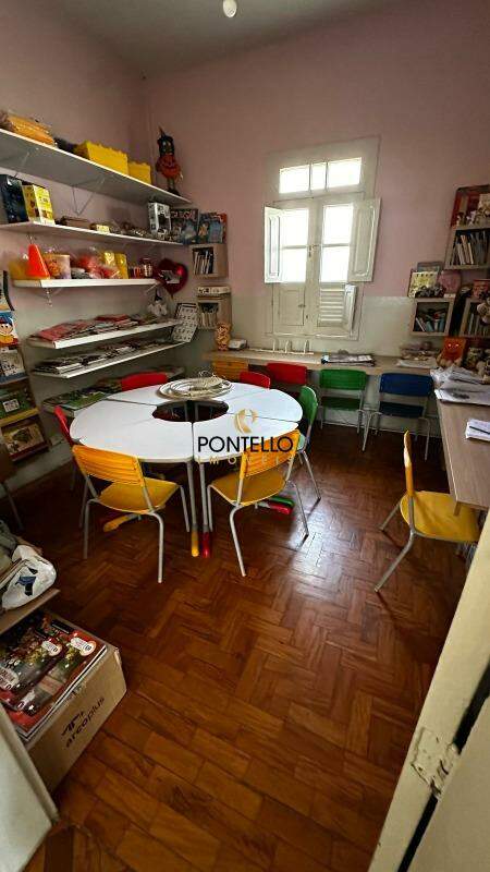 Casa à venda com 1 quarto, 400m² - Foto 5