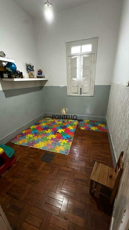 Casa à venda com 1 quarto, 400m² - Foto 13